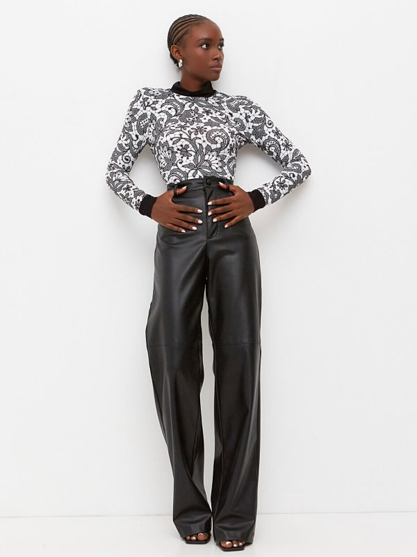 414644 Open-style Bodysuit